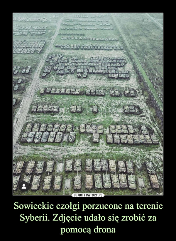 Sowieckie czołgi porzucone na terenie Syberii. Zdjęcie udało się zrobić za pomocą drona