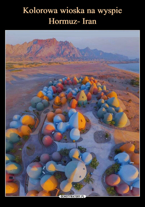 Kolorowa wioska na wyspie Hormuz- Iran